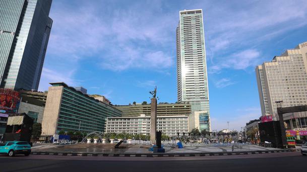 Jakarta Ditinggal Mudik, Langit Biru dan Ruas Jalan Utama Lengang