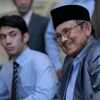 Foto Syuting film Rudy Habibie di Museum Mandiri Kota Tua (Adrian Putra/bintang.com)