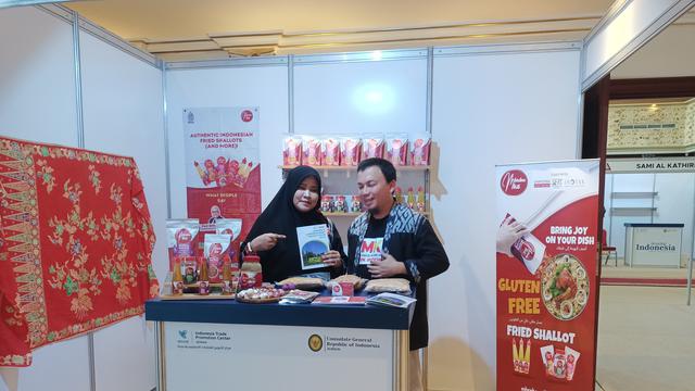 Windu Asih memulai usahanya “Mbrebes Mili” dengan produk bawang goreng.