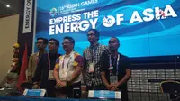 Direktur kreatif upacara penutupan Asian Games 2018, Wishnutama Kusubandiro (dua dari kiri), pada konferensi pers di Jakarta, Senin (27/8/2018). (Liputan6.com/Cakrayuri Nuralam)