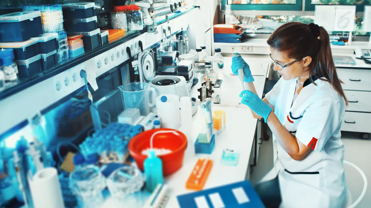 Peneliti Laboratorium