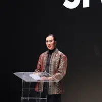 Menter Pariwisata Republik Indonesia Widi Wardhana buka Jakarta Fashion Week 2027 dengan sentuhan wastra (dok. JFW)