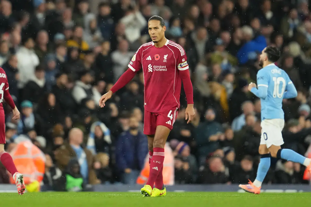 Foto: Melihat Gol Van Dijk yang Dianulir Wasit saat Liverpool Babak Belur Dihajar Manchester City di Liga Inggris