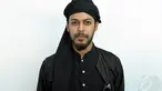 Dalam menjalani perannya sebagai Syekh Siti Djenar, Alex pun harus mengenakan pakaian gamis dan sorban . (Liputan6.com/Panji Diksana)