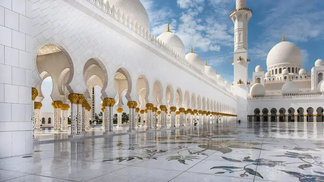 6 Potret Masjid di Dunia dengan Bentuk Unik