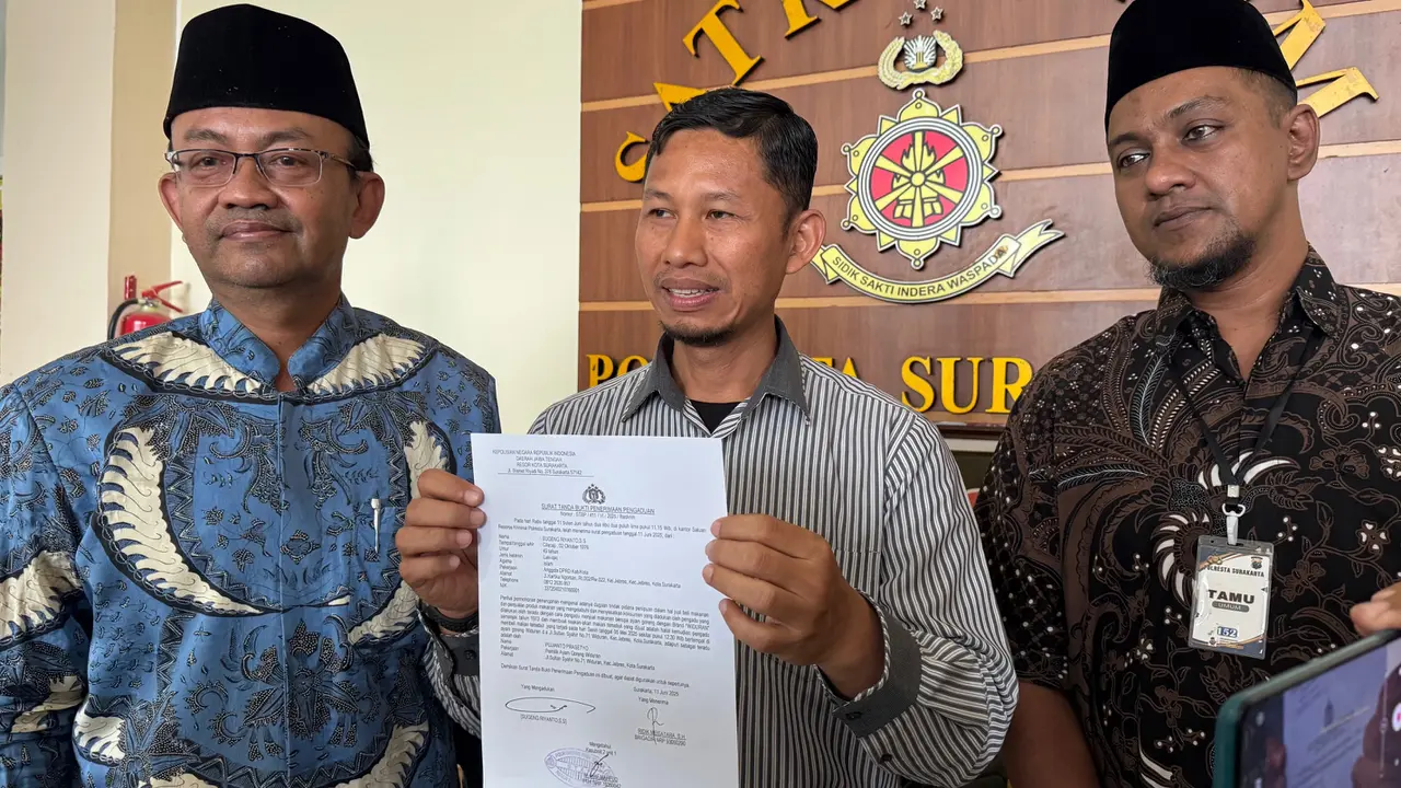 Politisi PKS Solo Laporkan Ayam Goreng Widuran
