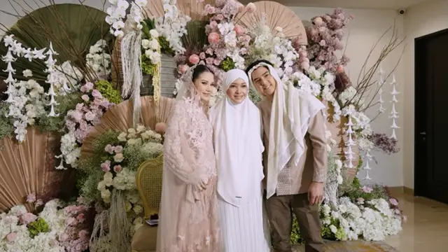 Potret Alyssa Daguise dengan Gaun Kebaya Modern di Pengajian 4 Bulan Kehamilan (Foto: Dok. Alyssa Daguise)