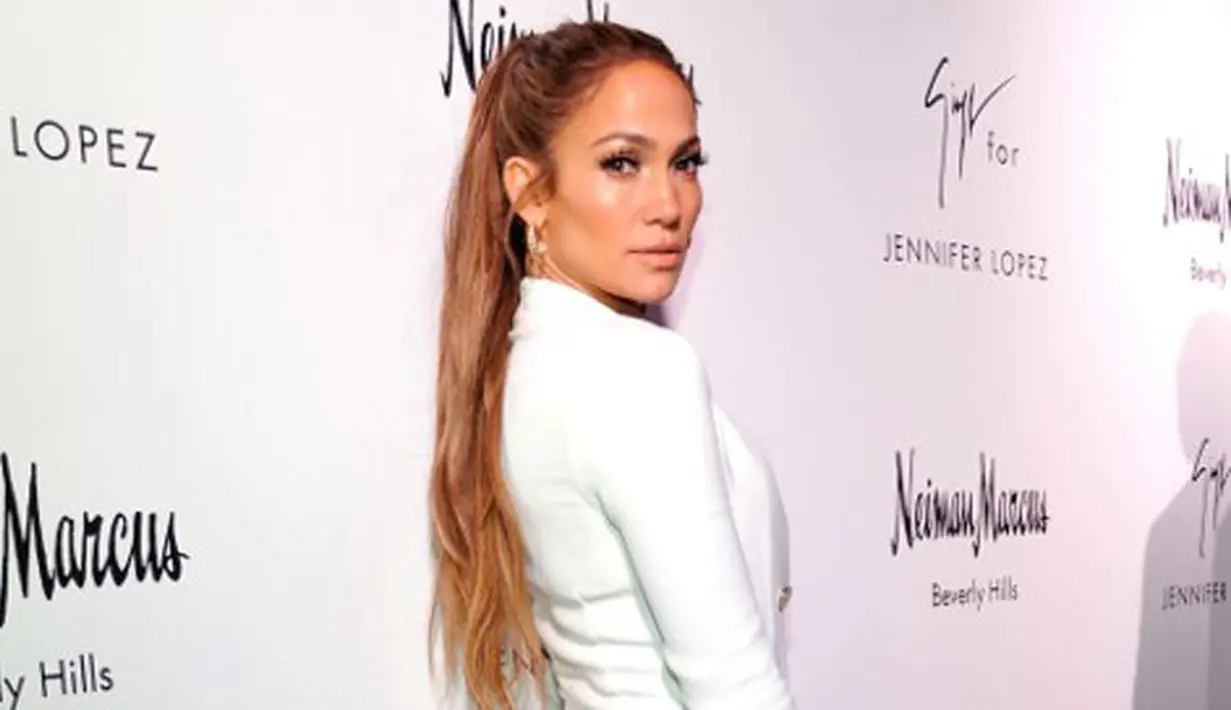 Bukan hal yang mengherankan jika selebriti papan atas  seperti Jennifer Lopez memiliki asset properti yang bernilai hingga ratusan miliar rupiah. Dengan suara emas yang sudah memiliki jam terbang tinggi, semuanya bisa diwujudkan. (AFP/John Sciulli)