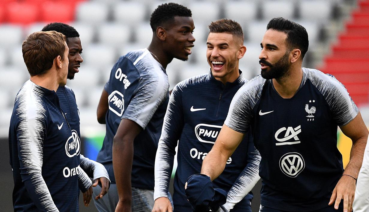 Para pemain Prancis melakukan sesi latihan jelang laga UEFA Nations League di Munich, Jerman, Rabu (5/9/2018). Prancis akan berhadapan dengan Jerman. (AFP/Franck Fife)