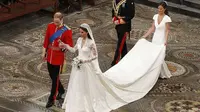 Ternyata semarak pernikahan Kate Middleton dan Pangeran William menyimpan beberapa fakta mengejutkan yang tak banyak diketahui publik.