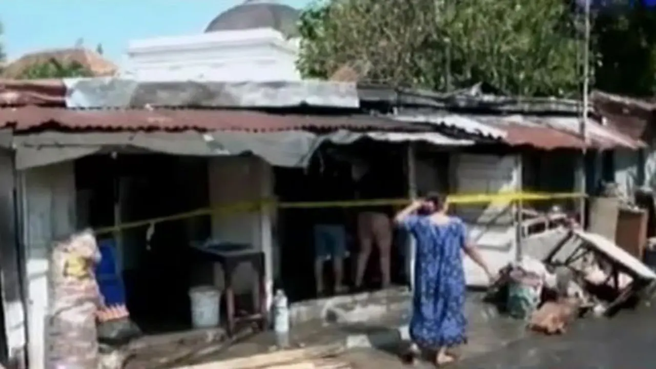 Warung Makan Padang di Gambir Meledak