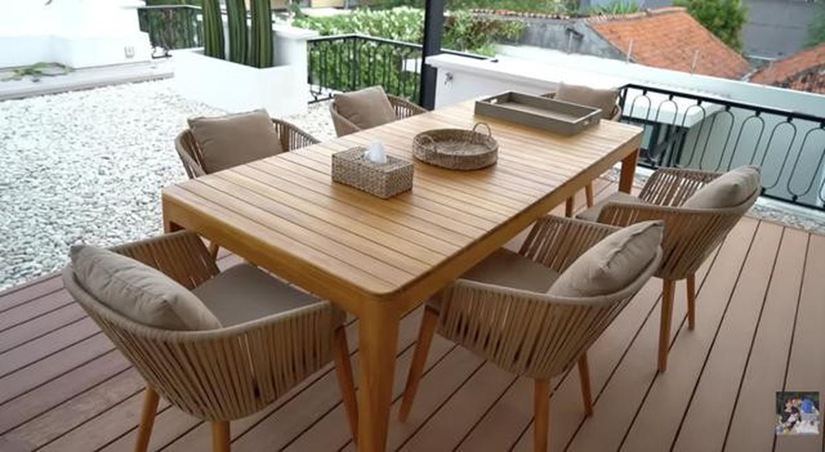 Potret Rooftop Rumah Shireen Sungkar/Youtube/Titi &amp; Tian