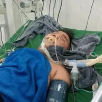Hendrik Ceper saat masih terbaring di rumah sakit. (Foto: Istimewa)
