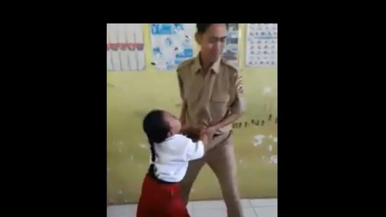 [Bintang] Video Bocah SD Disuntik, Bikin Ketawa Sekaligus Sedih