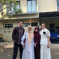 Marshanda dan Nesya Nabila kompak dampingi Sienna wisuda kelulusan SD (@benkasyafani)