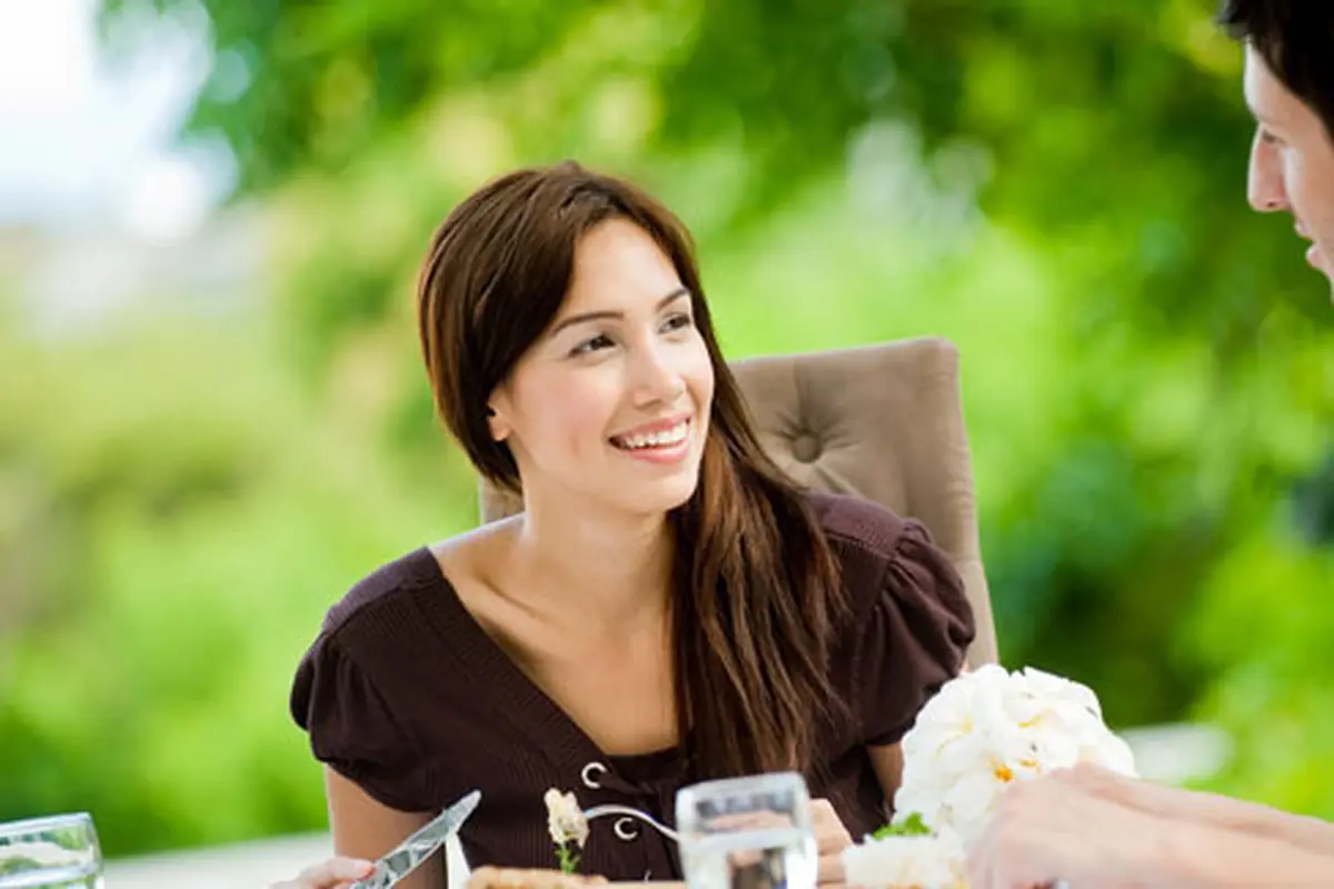 (c) shutterstock