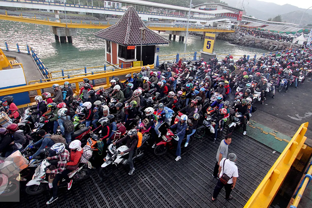 20150715-Kepadatan Pemudik di Merak-Banten