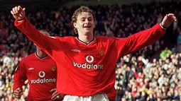 Ole Gunnar Solskjaer telah mencetak total 91 gol dalam 235 penampilan Liga Inggris selama 11 musim. Pemain asal Norwegia tersebut mengakhiri karirnya bersama MU dengan mengoleksi 12 gelar, enam diantaranya gelar Liga Inggris. (AFP/Robin Parker)