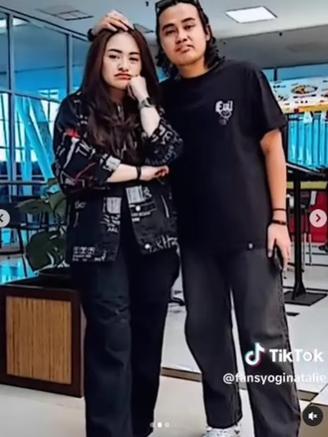 [Fimela] Nathalie Holscher dan Yogi Ilham