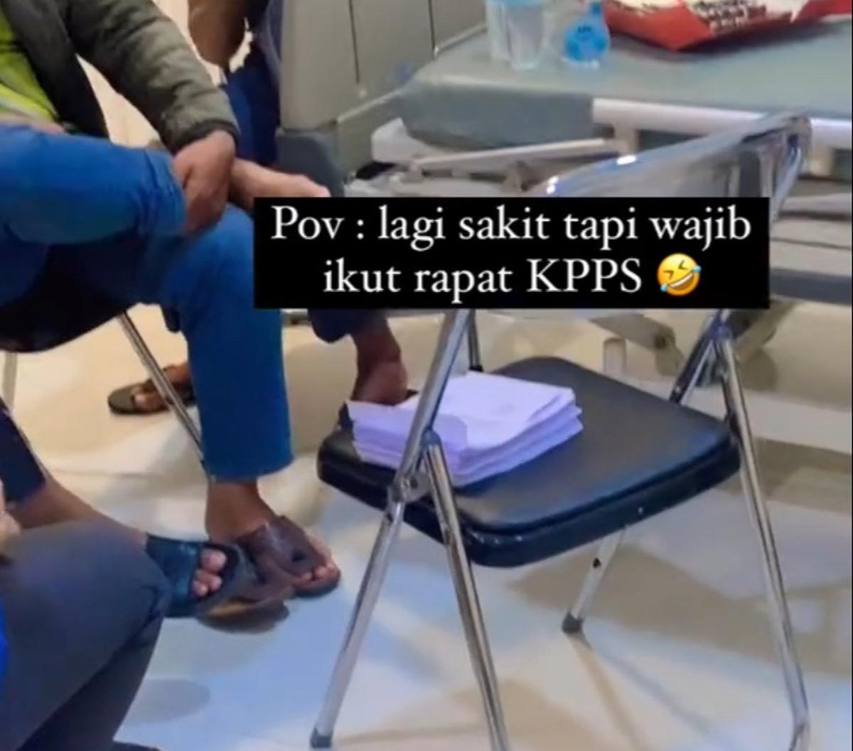 "Lagi sakit tapi wajib ikut rapat KPPS," tulis pemilik akun Tik Tok Yourbebygirl di videonya.