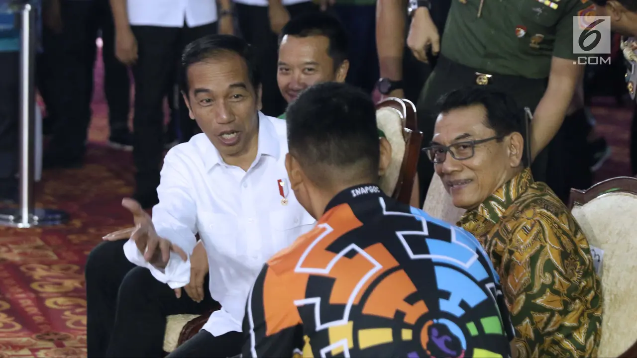 Presiden Jokowi Saksikan Atlet Para Powerlifting Indonesia Beraksi