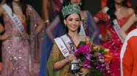 Puteri Indonesia Lingkungan 2024 Sophie Kirana di malam penobatan. (dok. Yayasan Puteri Indonesia)