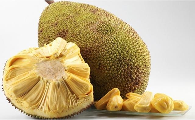 Buah nangka yang mengandung getah lengket | Photo: Copyright Thinkstockphotos.com 