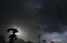 BMKG: Prakiraan Cuaca Jakarta Minggu Pagi hingga Sore, Sebagian Wilayah Diguyur Hujan Ringan