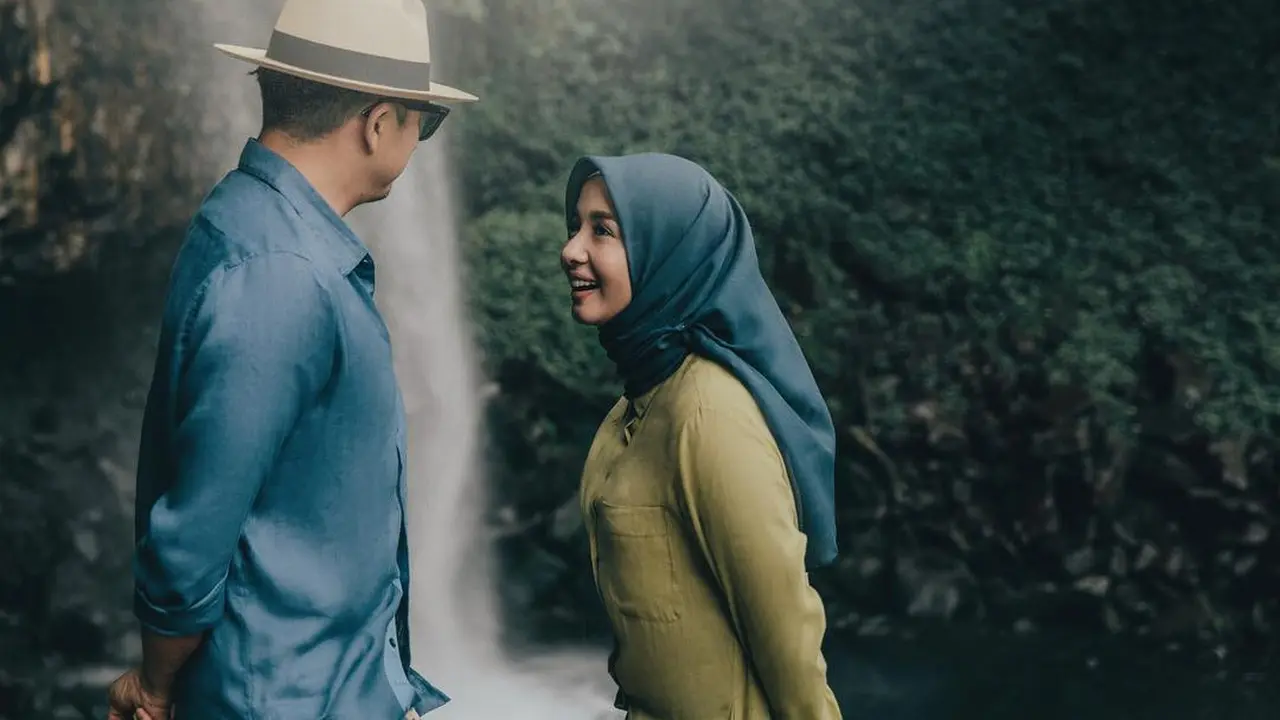 Laudya Cynthia Bella dan Engku Emran. (Sumber Foto: Instagram/laudyacynthiabella)