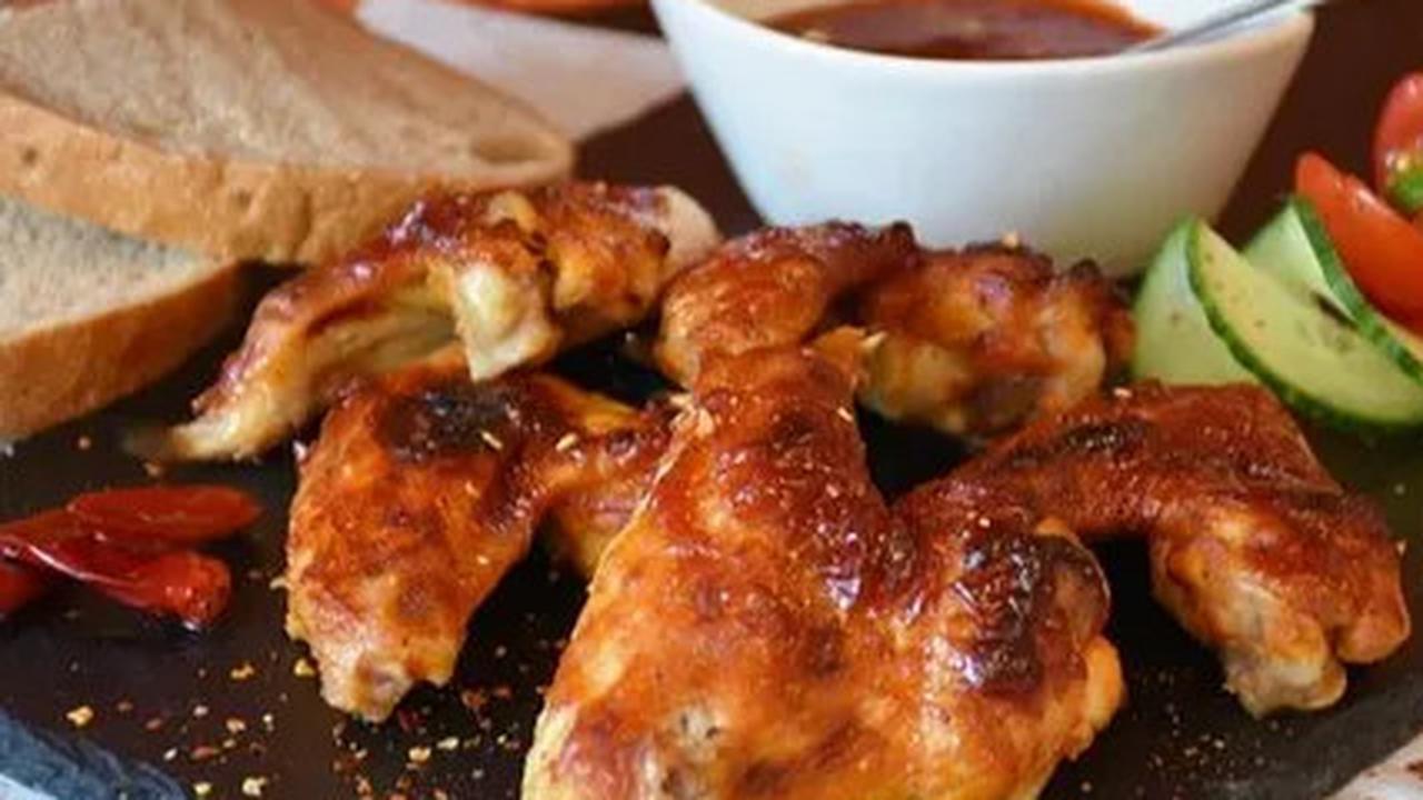 5 Mitos Makan Brutu Ayam, Bisa Membawa Kesialan