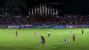 <p>Suasana laga leg kedua final Pegadaian Liga 2 2023/2024 antara Semen Padang menghadapi PSBS Biak di Stadion GOR Haji Agus Salim, Padang, Sabtu (9/3/2024). (Bola.com/Bagaskara Lazuardi)</p>