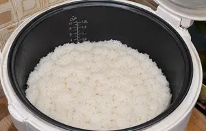 6 Tips Mengatasi Nasi Overcooked agar Tak Terlalu Lembek dan Tetap Bisa Dinikmati