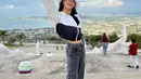 Kim Se Jeong berpose saat menikmati liburan di Thailand setelah menyelesaikan banyak pekerjaan.(Instagram/clean_0828)