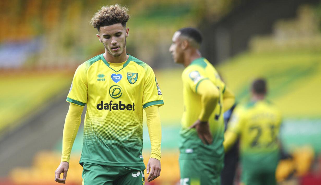 Norwich City - The Canaries menjadi klub pertama yang memastikan diri terdegradasi dari Premier League musim 2019-2020. Norwich berada di urutan buncit dengan hanya mengumpulkan 21 poin dari 38 pertandingan. (Alex Pantling/Pool via AP)