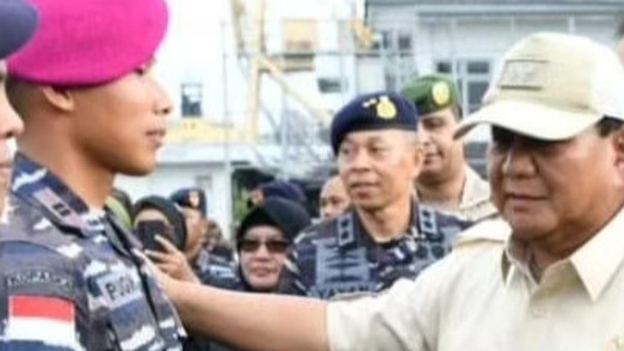Ini Jajaran Prajurit Terbaik Marinir TNI AL, Salaman sama Menhan, Siap Berangkat Tugas ke Zona Berbahaya