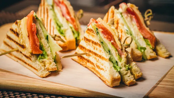 Nikmat, Ini 3 Olahan Roti Tawar dengan Susu Kental Manis