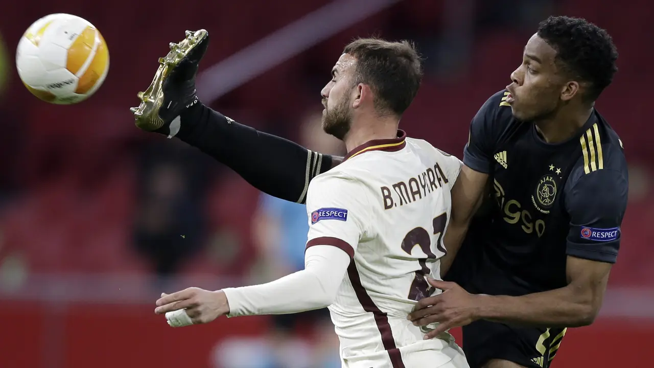 FOTO: AS Roma Comeback, Hempaskan Ajax Amsterdam 2-1 - Jurrien Timber; Borja Mayoral