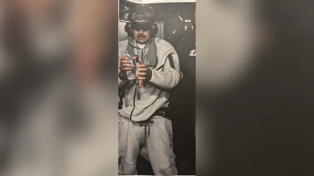Foto yang diunggah oleh Presiden Amerika Serikat Donald Trump ke platform media sosial Truth Social ini memperlihatkan Presiden Nicolas Maduro yang disebutnya tengah berada di atas kapal perang USS Iwo Jima.