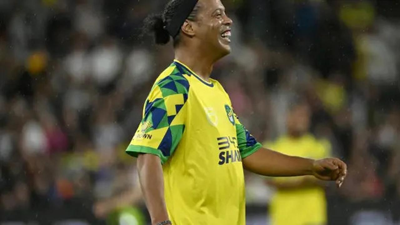 Pernyataan Mengejutkan Ronaldinho soal Pemenang Ballon d'Or 2025