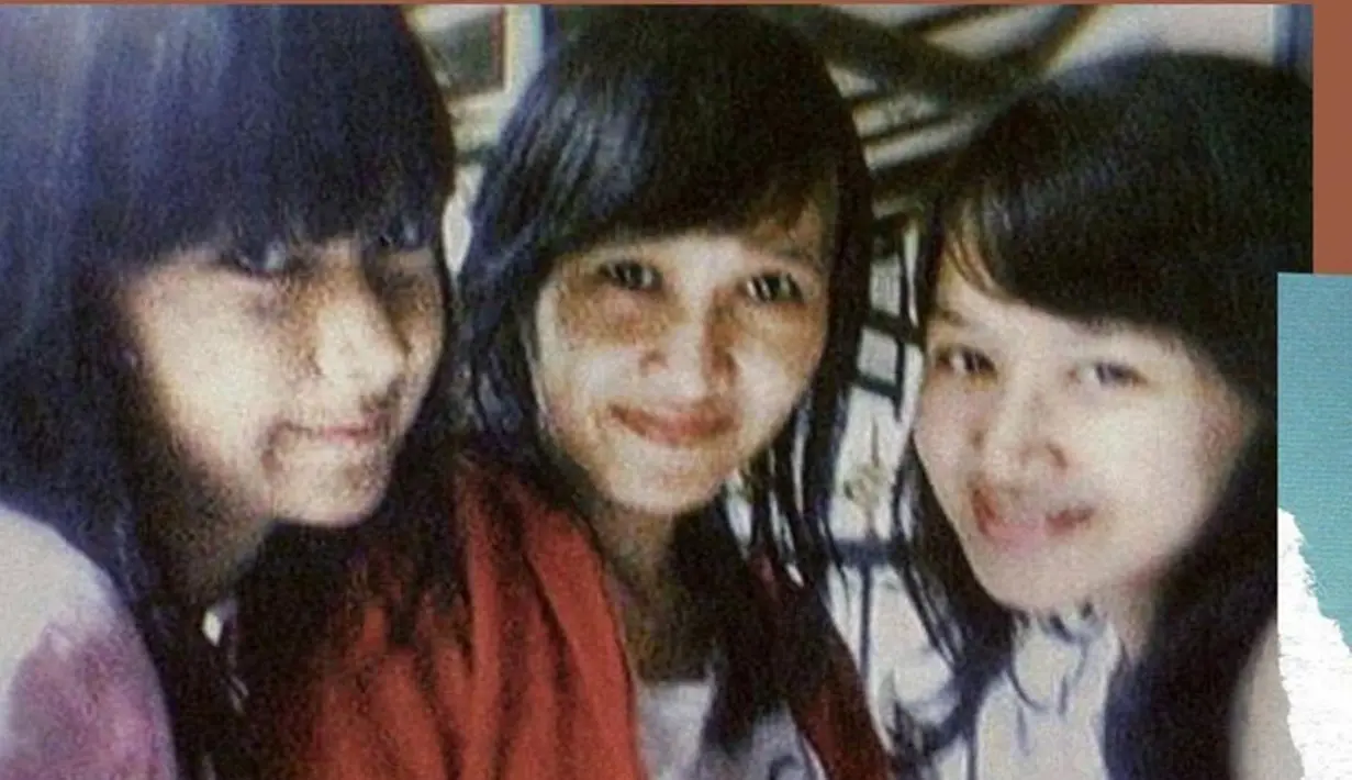 Sambil bernostalgia, kekasih Didi Mahardika ini kerap membagikan potret lawasnya di Instagram pribadi. Kalau ini potret saat Cita Citata duduk di bangku SMP. Parasnya yang cantik natural bikin pangling warganet.(Liputan6.com/IG/@cita_citata)