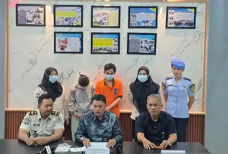 Konferensi Pers Penyelundupan Narkoba di Rutan Salemba (Antara)