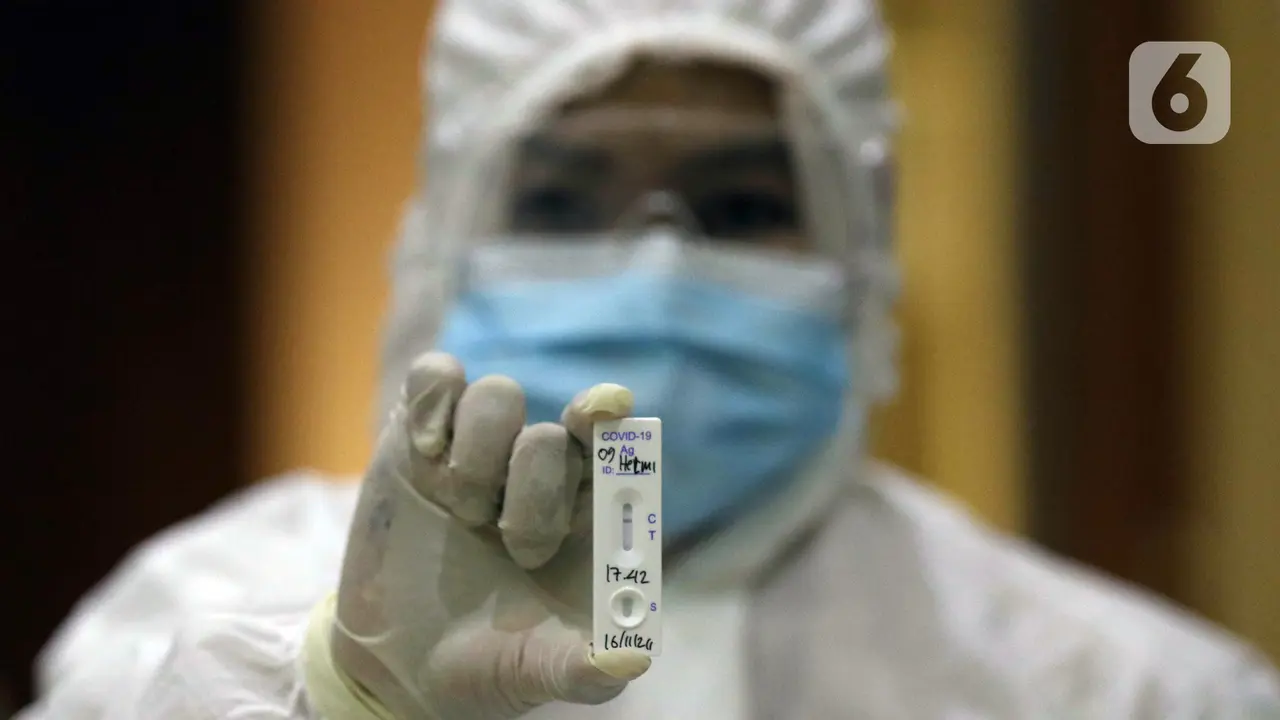 FOTO: Cegah Penyebaran COVID-19, Pewarta Jalani Rapid Test Antigen