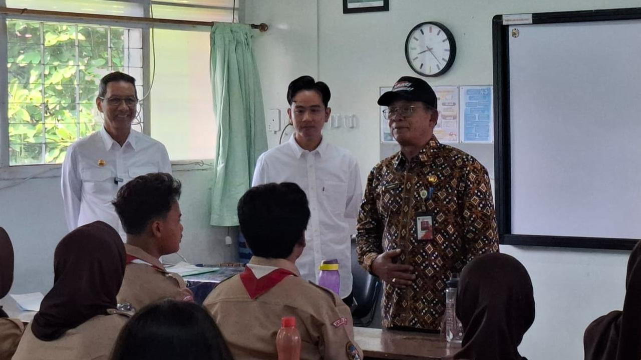 Ketika Gibran Bandingkan Menu Makan Siang Gratis di Hambalang dan Jakarta