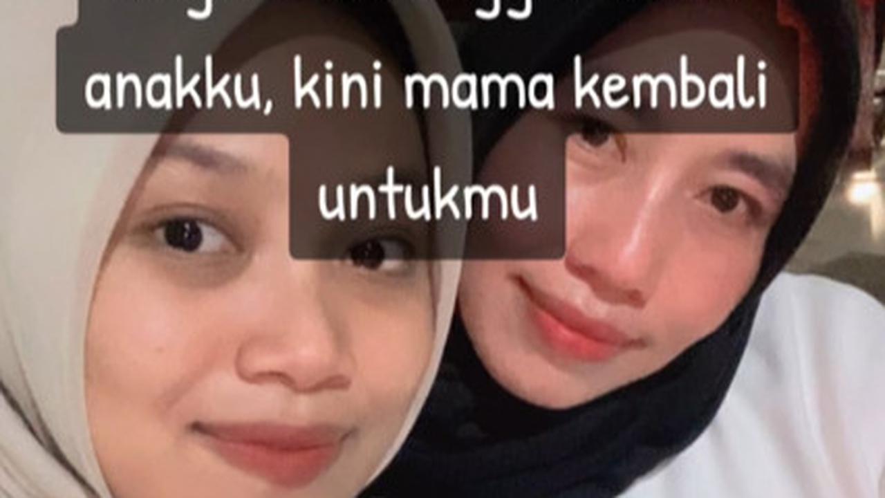 Peluk Erat Bak Lepas Kerinduan, Momen Wanita Sambut Ibunda yang Datang Dari Luar Negeri Ini Bikin Haru