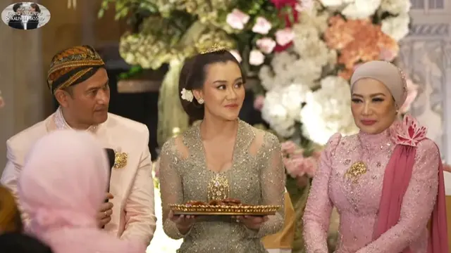 6 Pesona Anggun bak Putri Keraton Aaliyah Massaid, Kenakan Kebaya Jawa dan Sanggul di Prosesi Dulangan Jelang Menikah