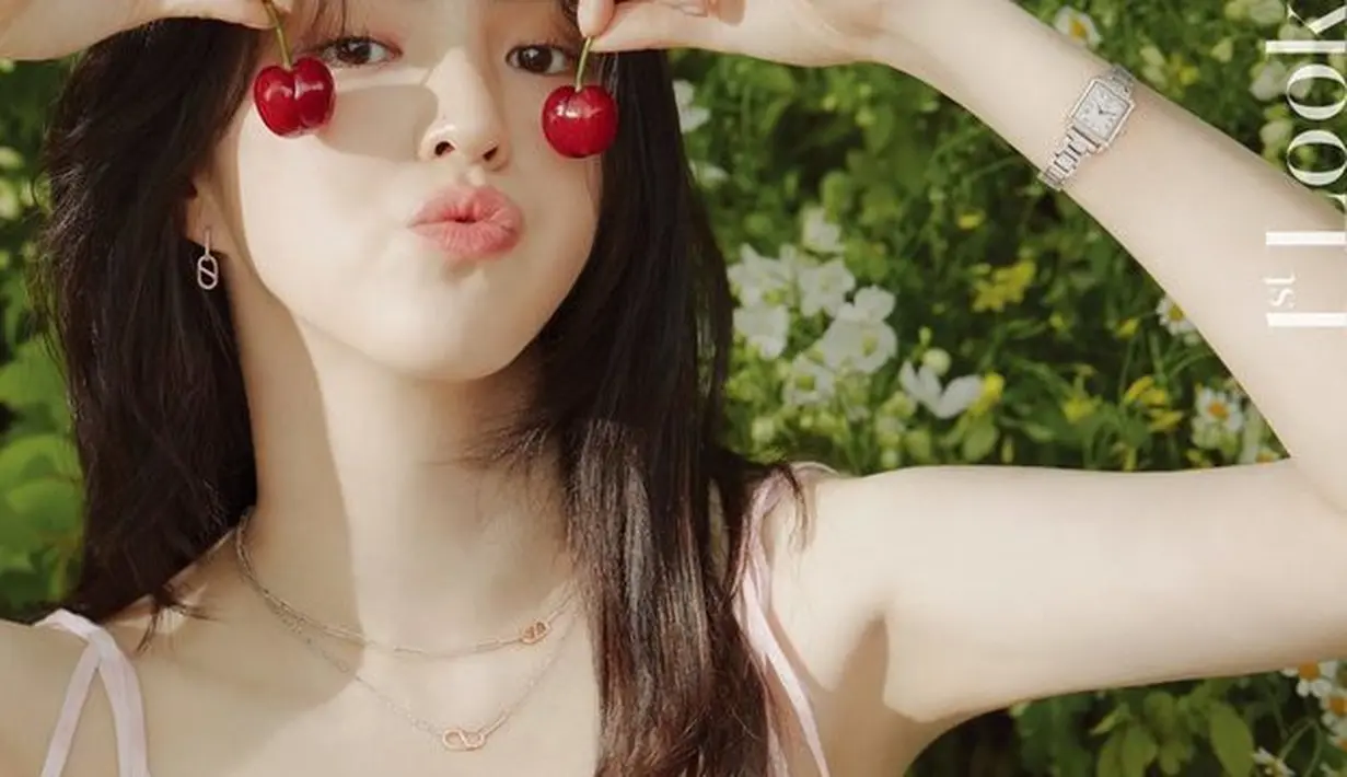 Bicara tentag Han So Hee saat ini ia tengah membintangi serial drama Korea Nevertheless bersama Song Kang. (Foto: 1st Look Magazine/sry/KapanLagi)