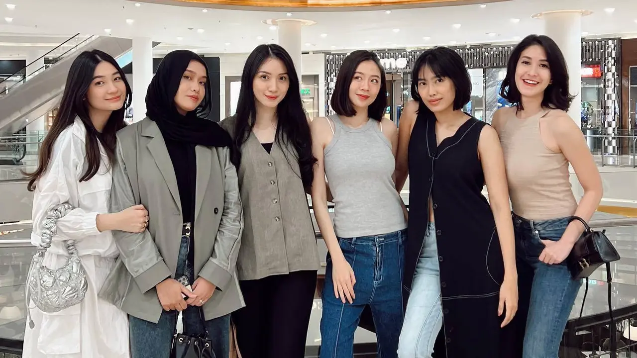 6 Potret Pesonil Eks Girl Band Princess Kumpul Bareng, Bawa Momongan