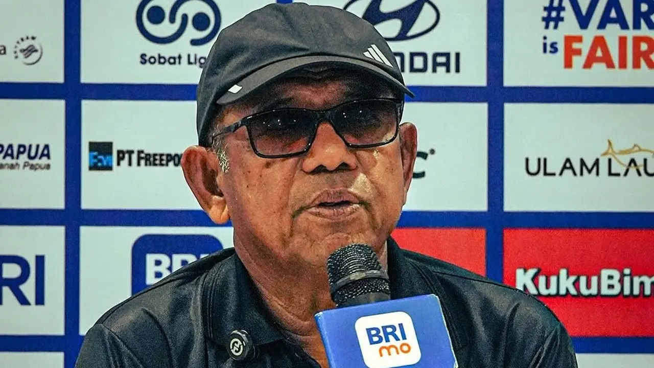 Pelatih PSBS Biak, Emral Abus