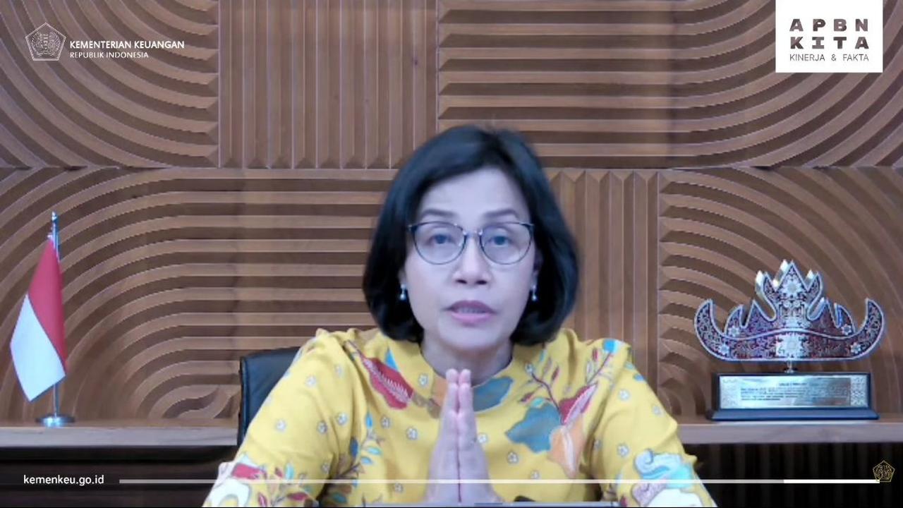 "Posisi APBN secara keseluruhan masih dalam posisi surplus, besarnya surplus Rp153,5 triliun atau kalau diukur dengan produk domestik bruto atau nilai ekonomi kita adalah 0,72 persen dari total produk domestik bruto national kita,"