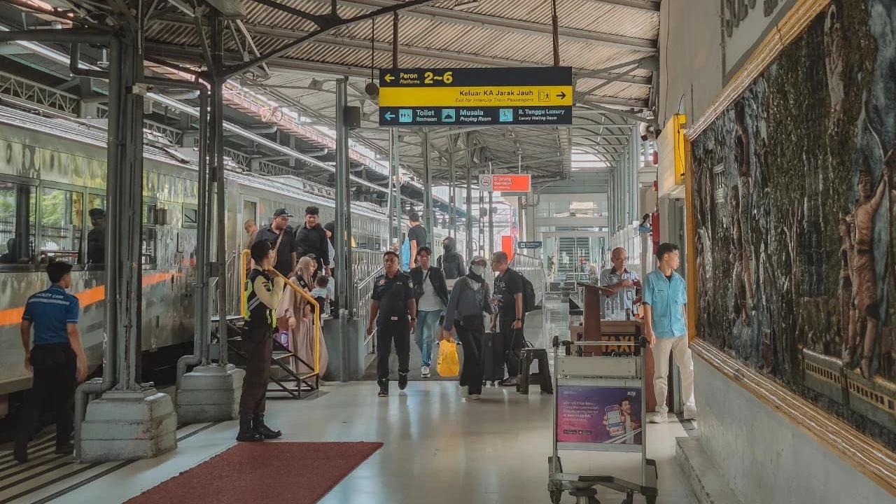 Tips War Tiket Kereta Api Dini Hari Nanti, Jangan Sampai Kehabisan buat Keberangkatan H-3 Lebaran
